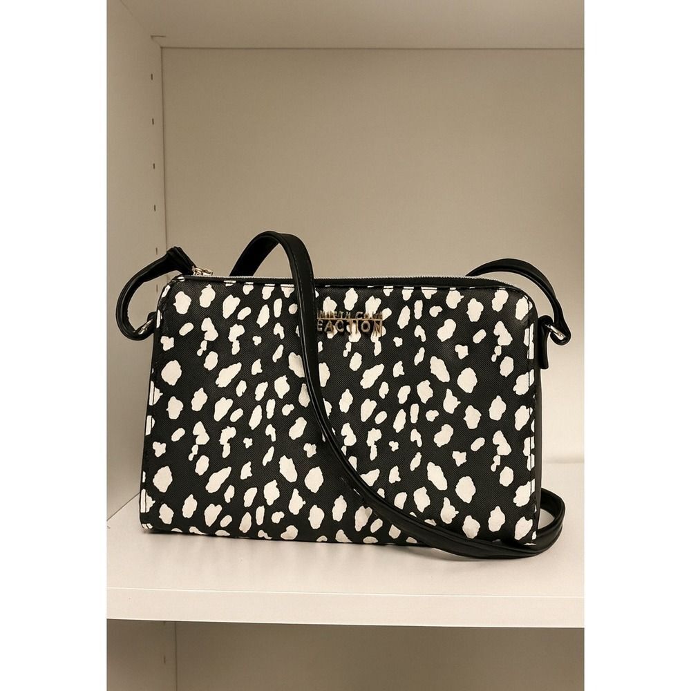 Kenneth Cole Womens Animal Printed Zip Up Adjustable Crossbody Bag Travel Light